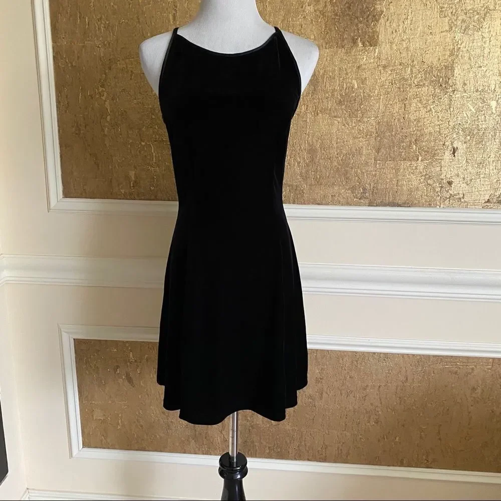 Jessica McClintock velvet mini dress 5/6 (junior)